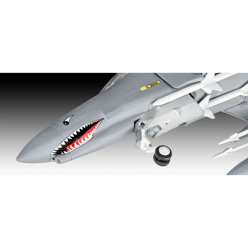 
                  
                    REVELL F-4E PHANTOM 1:72 MODEL KIT
                  
                