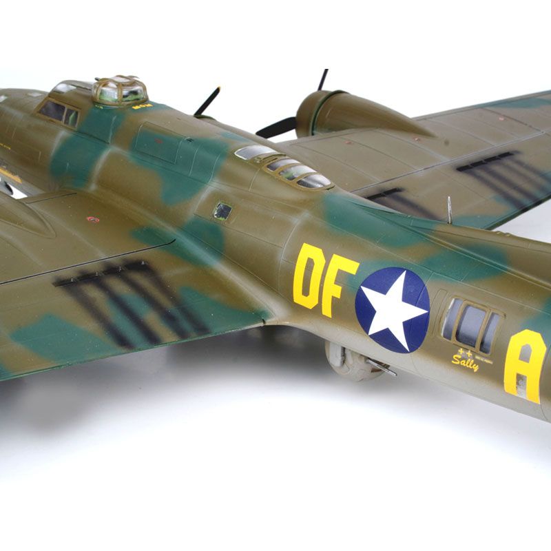 
                  
                    REVELL BOEING B-17F "MEMPHIS BELLE" 1:48 MODEL KIT
                  
                
