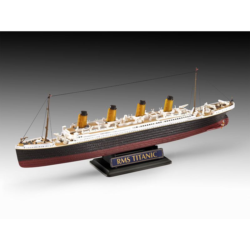 
                  
                    REVELL GIFT SET "TITANIC" 1:1200 MODEL KIT
                  
                