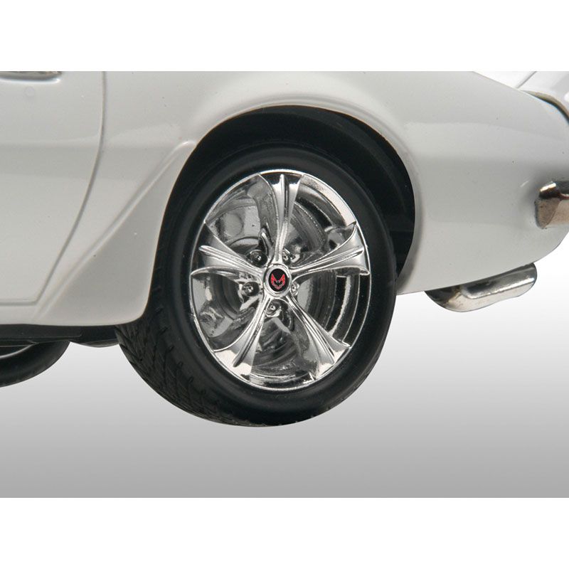 
                  
                    REVELL 1970 PONTIAC FIREBIRD 1:24 MODEL KIT
                  
                