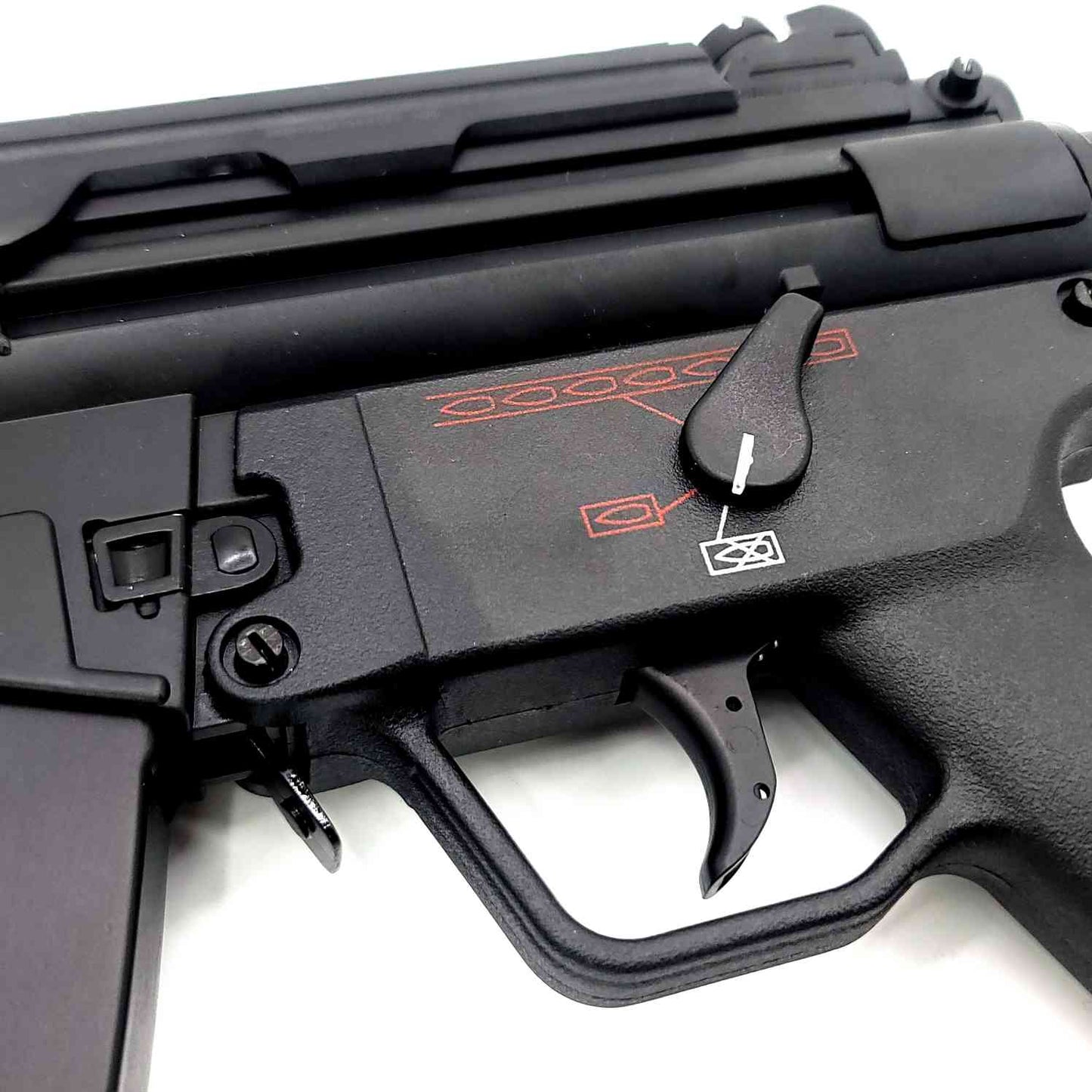 
                  
                    نويل MP5K PDW جل بلاستر G56
                  
                