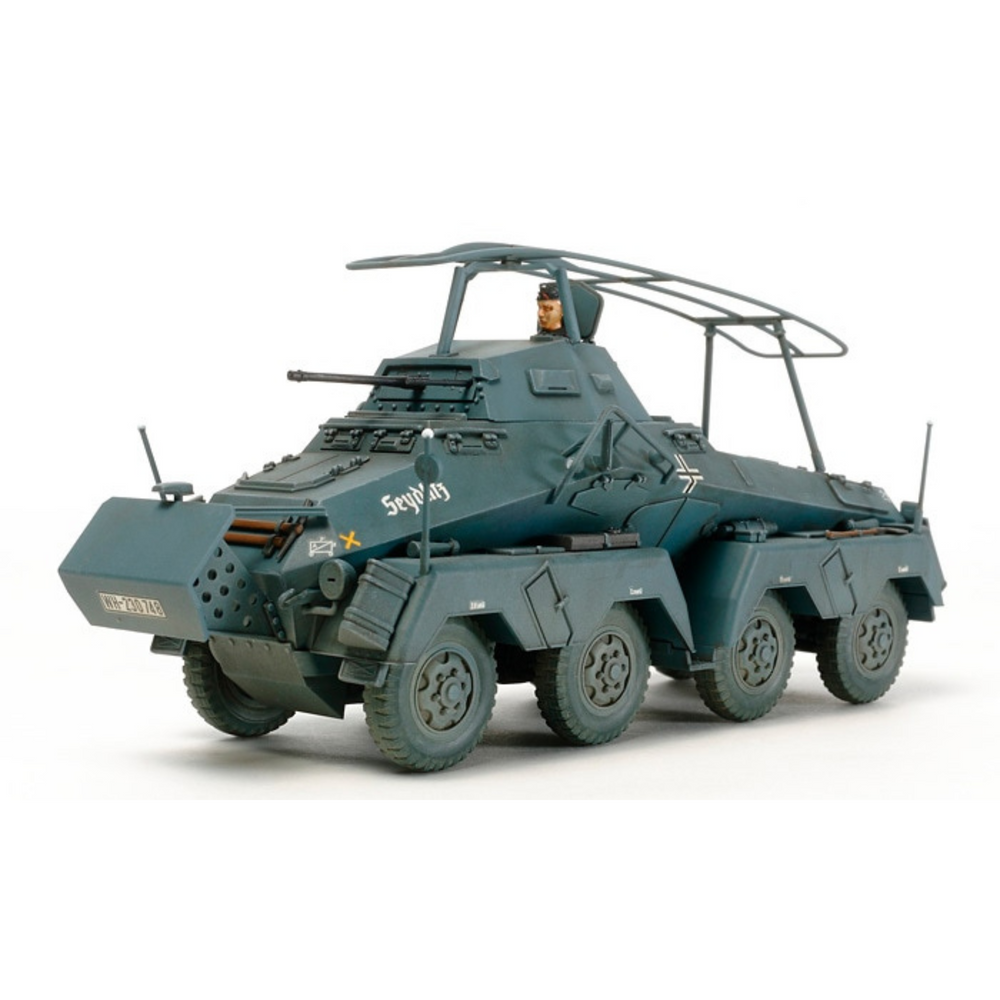 TAMIYA 1/48 SCALE GERMAN 8-WHEELED HEAVY ARMORED CAR Sd.Kfz.232 SELF BUILD KIT