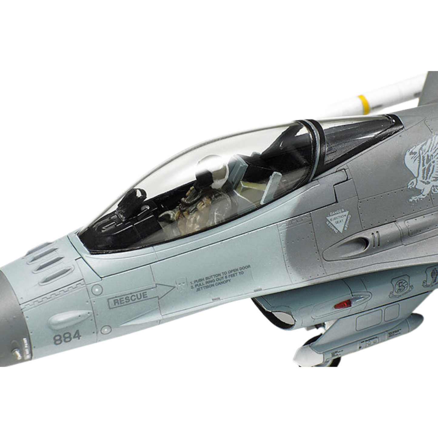 
                  
                    TAMIYA 1/72 F-16CJ W/FULL EQUIPMENT
                  
                