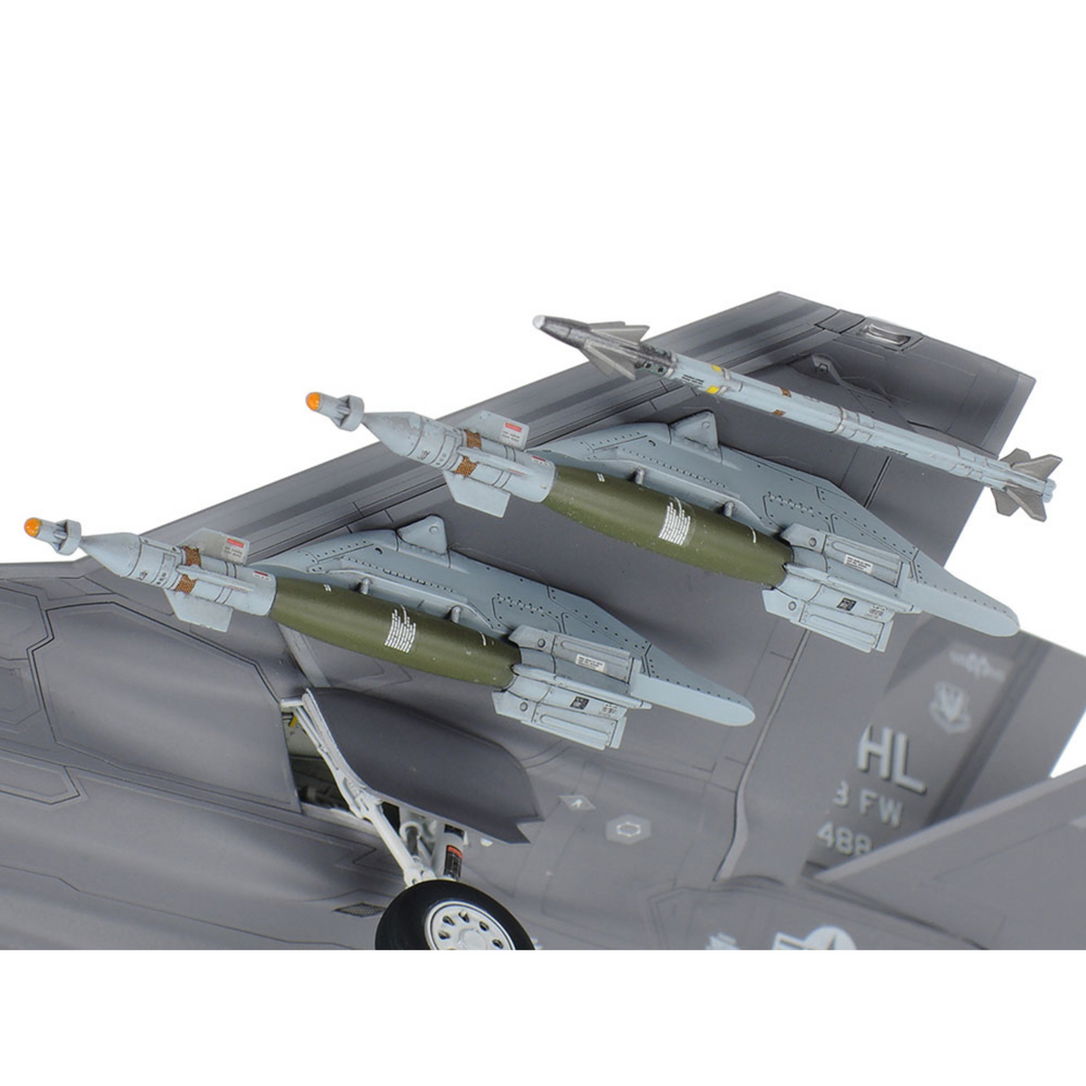 
                  
                    TAMIYA 1/72 SCALE LOCKHEED MARTIN® F-35®A LIGHTNING II® SELF BUILD KIT
                  
                