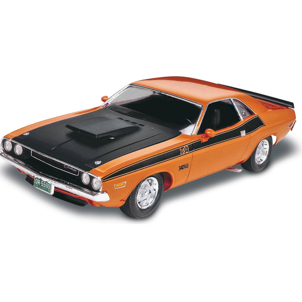 REVELL '70 DODGE CHALLENGER 2 'N 1 MODEL KIT