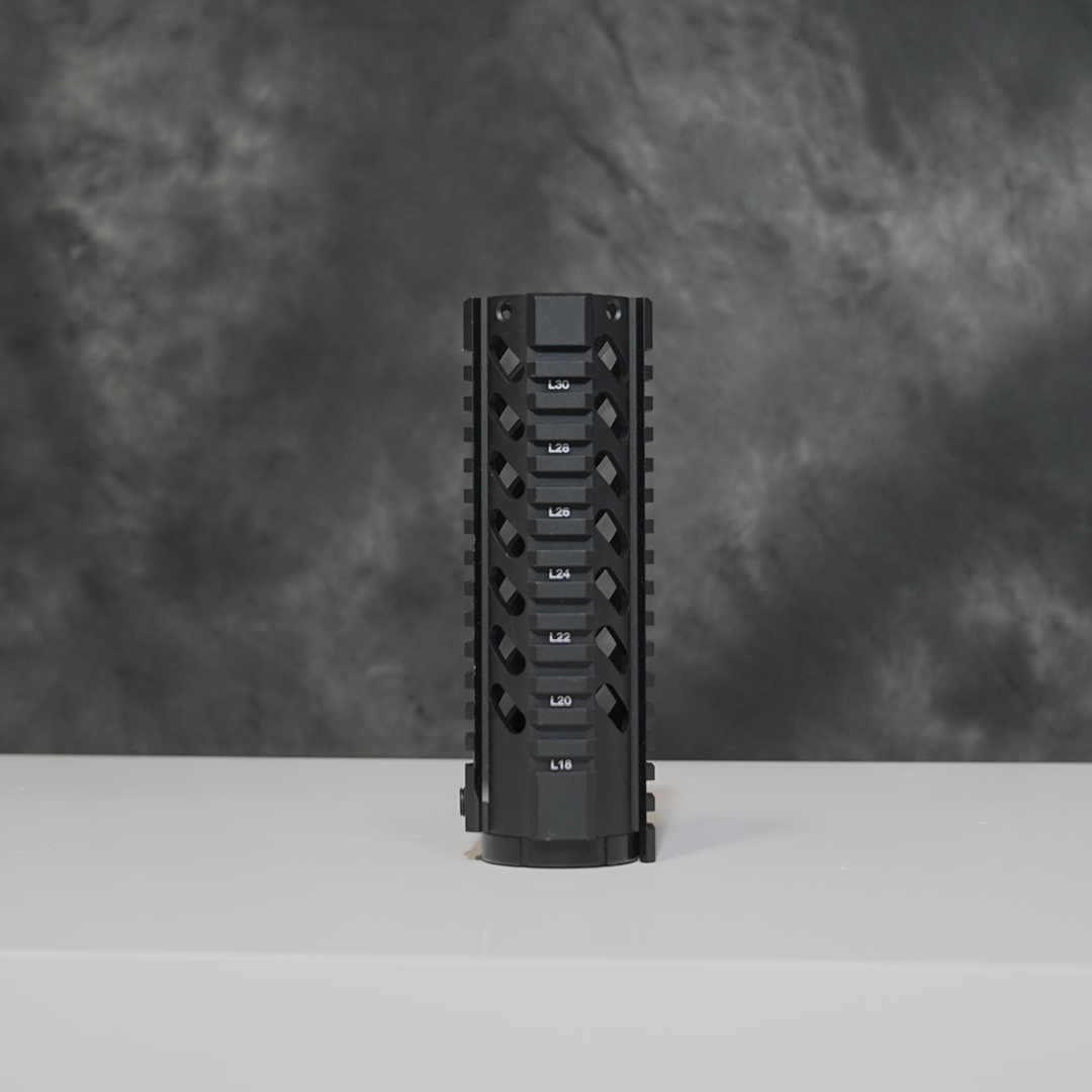 QUAD RAIL HANDGUARD BLACK - SLOTTED